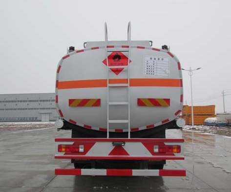 25吨(30方)解放前四后八运油车