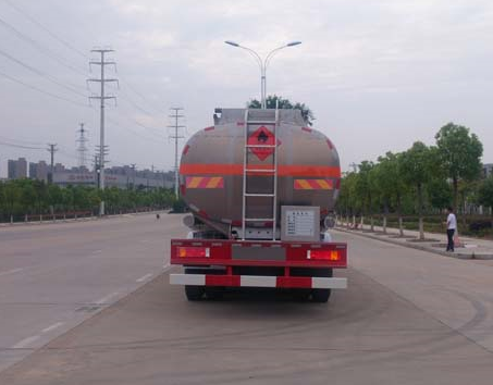 东风天龙前四后八铝合金油罐车