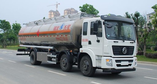东风前四后四铝合金油罐车图片 东风前四后四铝合金油罐车图片