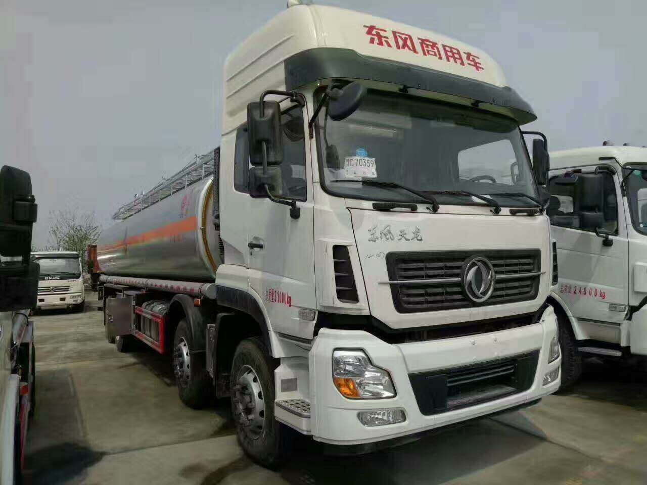 油罐车图片 油罐车图片