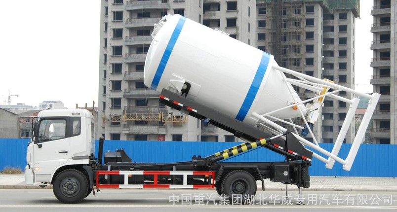 背罐车图片