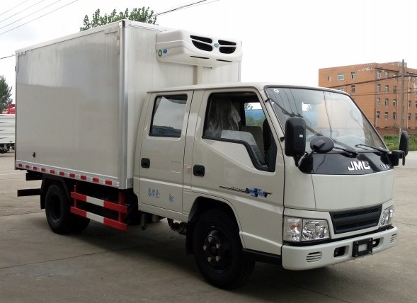 江铃新顺达双排座3.2米冷藏车