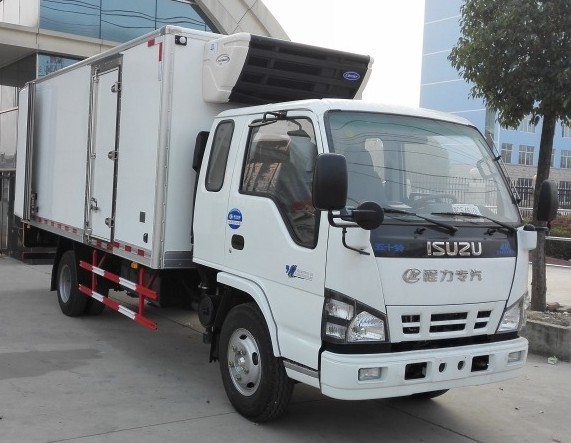 庆铃五十铃600P一排半4.6米冷藏车