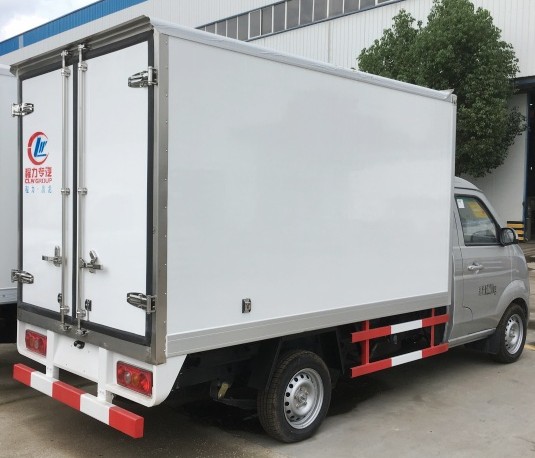 金杯T30国五2.9米冷藏车