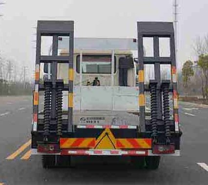 福田欧马可平板运输车