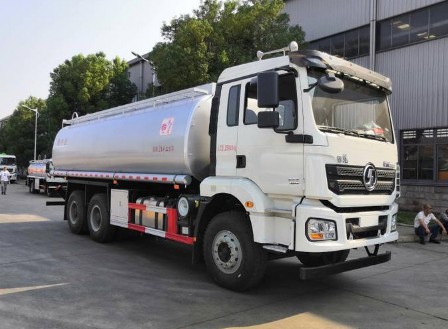 陕汽德龙新M3000后双桥供液车图片 陕汽德龙新M3000后双桥供液车图片