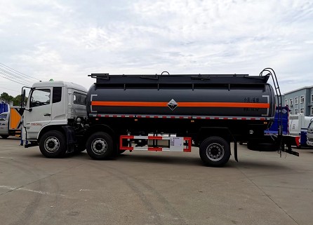 SCS5254GFWDFH型腐蚀性物品罐式运输车多方位图片 SCS5254GFWDFH型腐蚀性物品罐式运输车多方位图片