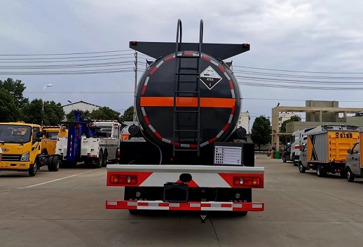 SCS5254GFWDFH型腐蚀性物品罐式运输车多方位图片 SCS5254GFWDFH型腐蚀性物品罐式运输车多方位图片