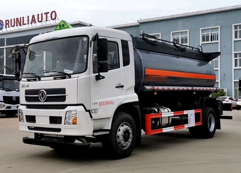 SCS5180GFWDFH型腐蚀性物品罐式运输车图片 SCS5180GFWDFH型腐蚀性物品罐式运输车图片