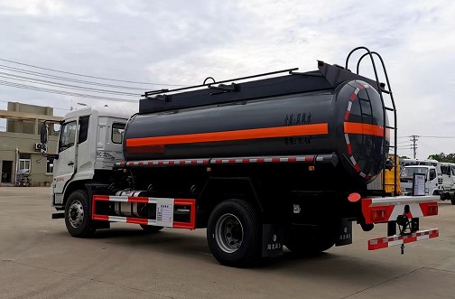 SCS5180GFWDFH型腐蚀性物品罐式运输车图片 SCS5180GFWDFH型腐蚀性物品罐式运输车图片