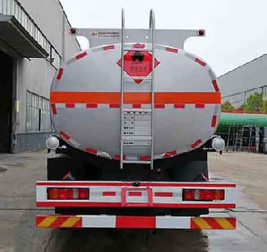 国六重汽汕德卡前四后八油罐车 国六重汽汕德卡前四后八油罐车
