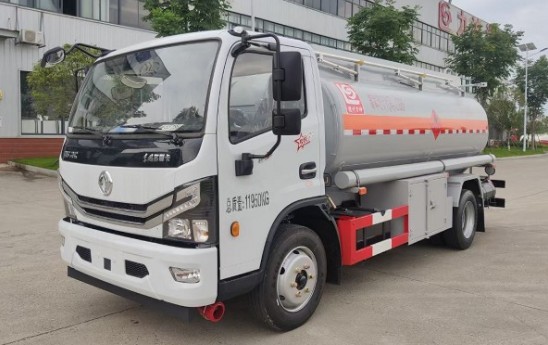国六东风多利卡8吨加油车/运油车图片 国六东风多利卡8吨加油车/运油车图片
