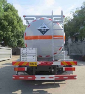 国六东风天龙前四后八19立方腐蚀性物品罐式运输车细节图片 国六东风天龙前四后八19立方腐蚀性物品罐式运输车细节图片