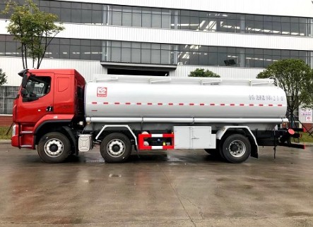 力神牌国五东风柳汽乘龙前四后四供液车 力神牌国五东风柳汽乘龙前四后四供液车