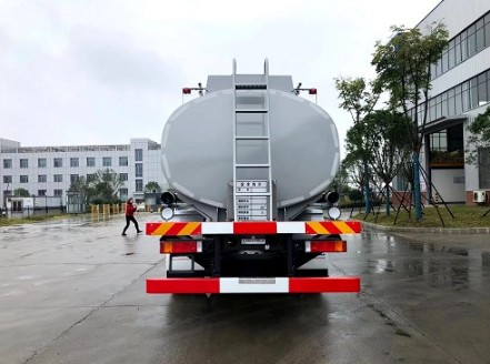 力神牌国五东风柳汽乘龙前四后四供液车 力神牌国五东风柳汽乘龙前四后四供液车