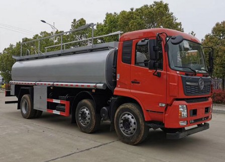 SCS5250GPGDFH型东风天锦小三轴普通液体运输车 SCS5250GPGDFH型东风天锦小三轴普通液体运输车