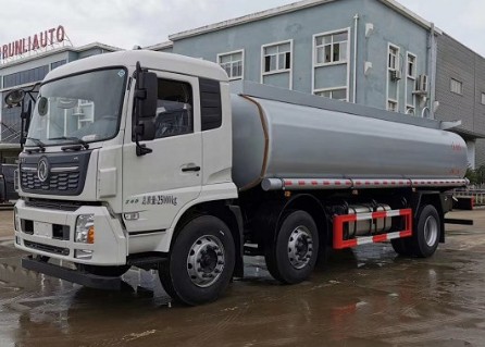 SCS5250GPGDFH型东风天锦小三轴普通液体运输车 SCS5250GPGDFH型东风天锦小三轴普通液体运输车