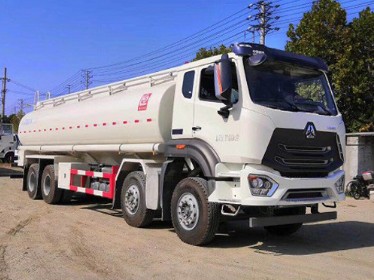 重汽豪瀚前四后八供液车 重汽豪瀚前四后八供液车