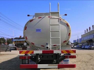 重汽豪瀚前四后八供液车 重汽豪瀚前四后八供液车