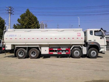 重汽豪瀚前四后八供液车 重汽豪瀚前四后八供液车