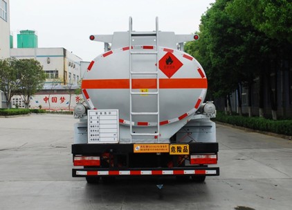 国六东风福瑞卡8.6方运油车 国六东风福瑞卡8.6方运油车