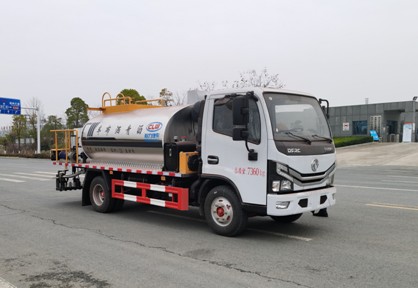 4.2立方智能型沥青洒布车 4.2立方智能型沥青洒布车
