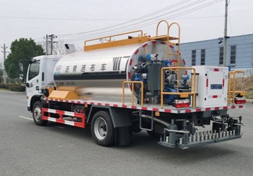 7立方智能型沥青洒布车 7立方智能型沥青洒布车