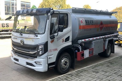 国六东风华神(T3)8吨油罐车 国六东风华神(T3)8吨油罐车