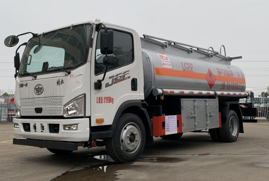 国六解放(J6F)7吨油罐车|加油车 国六解放(J6F)7吨油罐车|加油车