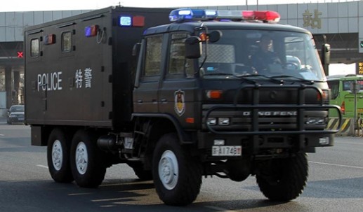 东风6×6双排特警应急炊事车 东风6×6双排特警应急炊事车