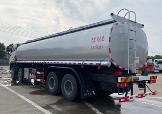 重汽豪沃前四后八供液车_润知星牌SCS5313TGYZZ6型供液车 重汽豪沃前四后八供液车_润知星牌SCS5313TGYZZ6型供液车