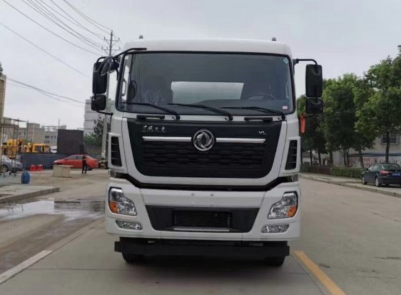 东风天龙前四后八普通液体运输车_润知星牌SCS5311GPGDFH6型普通液体运输车 东风天龙前四后八普通液体运输车_润知星牌SCS5311GPGDFH6型普通液体运输车