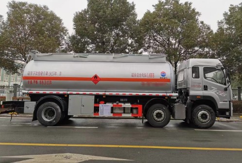 解放JK6前四后四20方易燃液体罐式运输车_润知星牌SCS5264GRYCA6型易燃液体罐式运输车 解放JK6前四后四20方易燃液体罐式运输车_润知星牌SCS5264GRYCA6型易燃液体罐式运输车