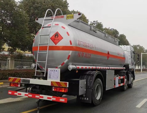 解放JK6前四后四20方易燃液体罐式运输车_润知星牌SCS5264GRYCA6型易燃液体罐式运输车 解放JK6前四后四20方易燃液体罐式运输车_润知星牌SCS5264GRYCA6型易燃液体罐式运输车