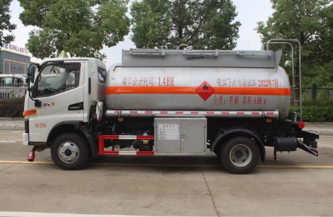 江淮骏铃4.66方易燃液体罐式运输车_润知星牌SCS5071GRYHFC6型易燃液体罐式运输车 江淮骏铃4.66方易燃液体罐式运输车_润知星牌SCS5071GRYHFC6型易燃液体罐式运输车