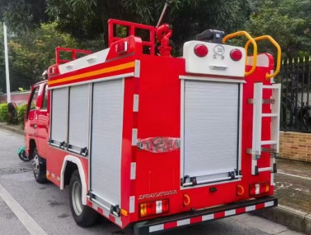 江铃蓝牌水罐消防车_江特牌JDF5043GXFSG10/J6型水罐消防车