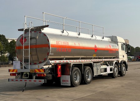 重汽豪沃29.3方铝合金运油车_楚胜牌CSC5329GYYLZ6型铝合金运油车